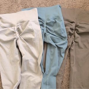 Seamless leggings with booty scrunch